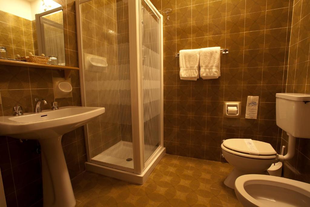 Tre Laghi Hotel Nebbiuno Room photo