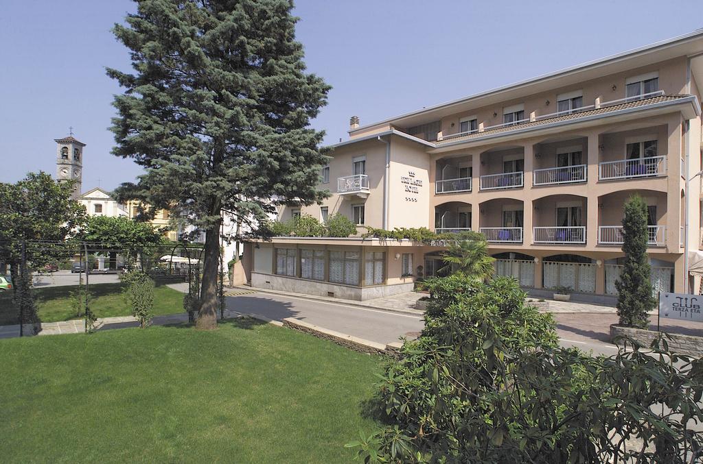 Tre Laghi Hotel Nebbiuno Exterior photo
